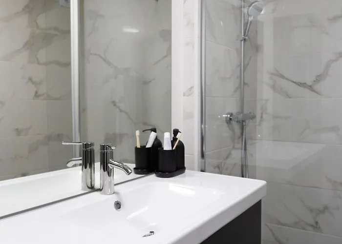 Les Jardins Du Pont Rouge - Cosy Et Calme Aurillac